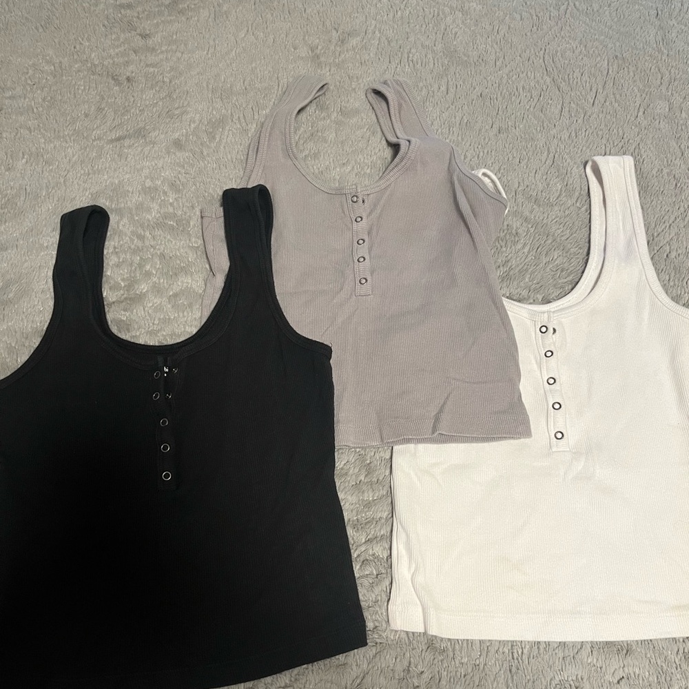 Set of 3 A&F tanks